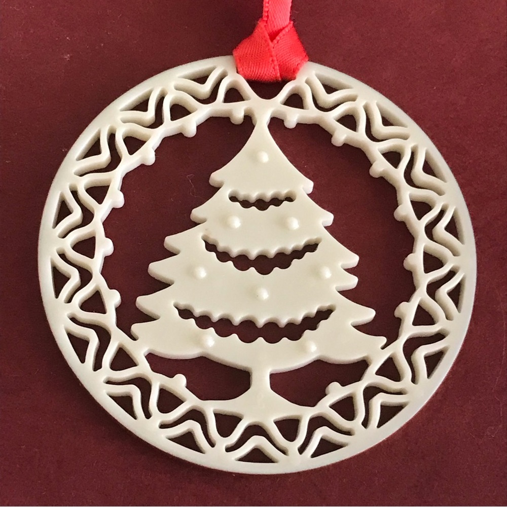 Lenox Bone China Yuletide Christmas Tree Ornament - Vintage 1985